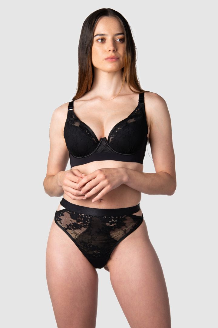 G-String mit Spitze und Cut-Outs