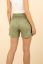 Vorschau: Casual Umstands- Shorts mit gesmoktem Bund khaki