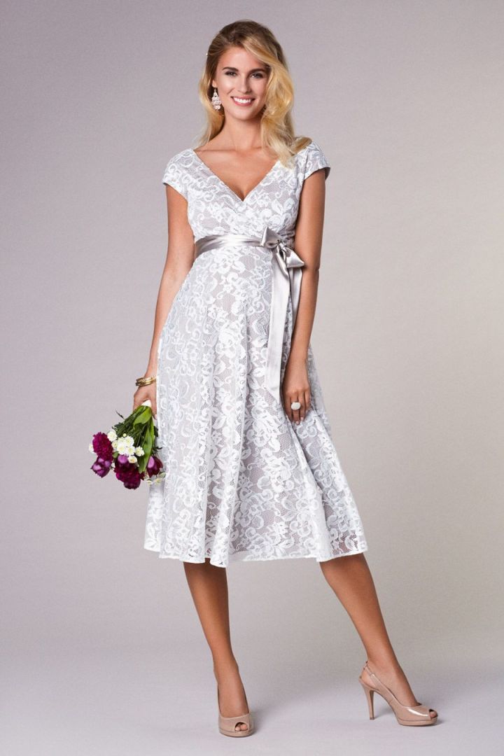 Umstandsbrautkleid in A-Linie