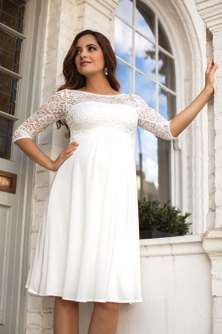 Umstandsbrautkleid mit Rückenausschnitt