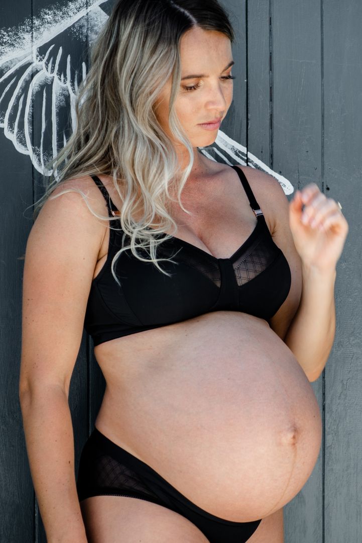 Full Cup Still BH mit Mesh Einsätzen schwarz