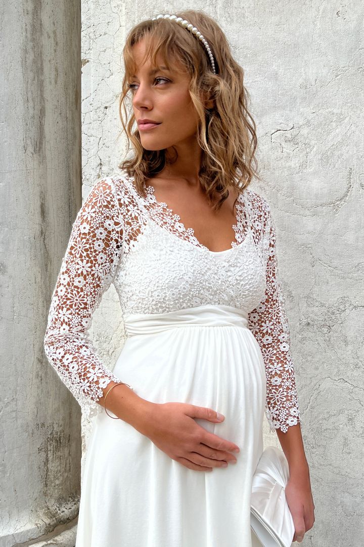 Umstandsbrautkleid mit Boho Blumenspitze