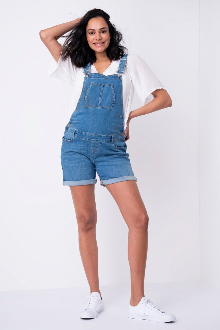 Kurze Umstands-Jeanslatzhose