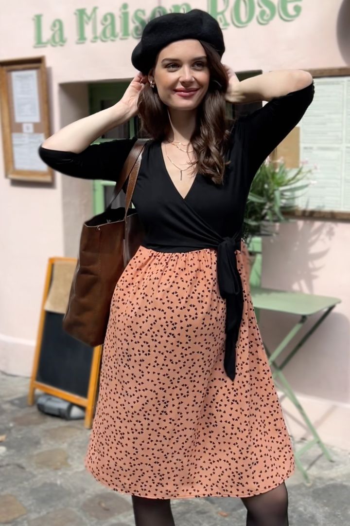 Umstands- und Stillkleid in Wickeloptik mit Herz Print terracotta