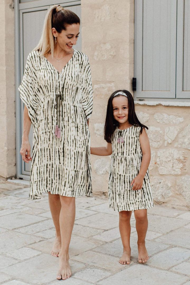 Umstands- und Stillkaftan mit Batik Print