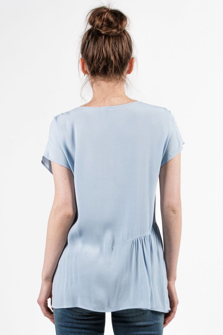 Umstandsbluse mit Volant hellblau