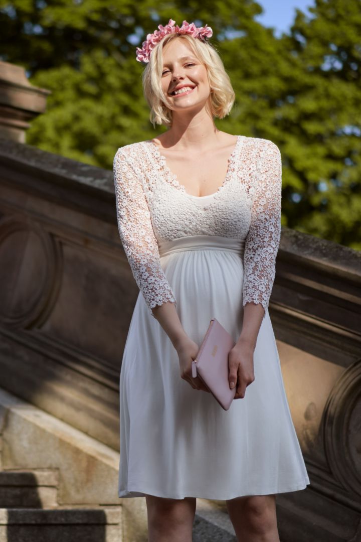 Plus Size Umstandsbrautkleid mit Boho Blumenspitze