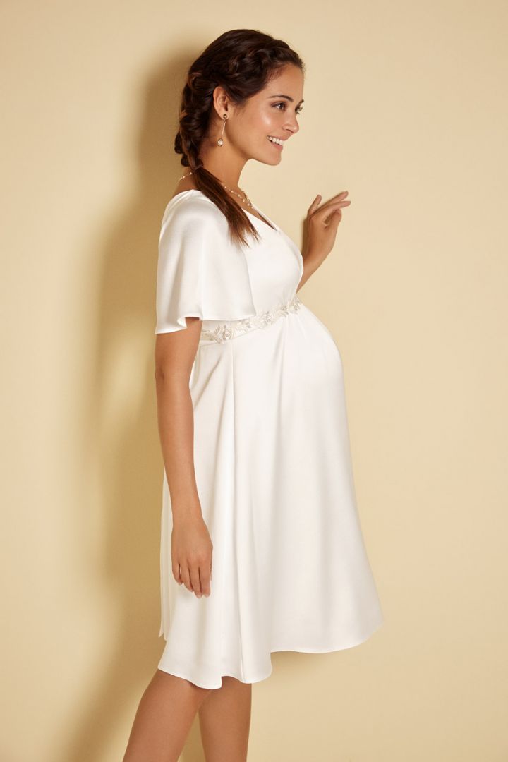 Kurzes Umstandsbrautkleid mit Kimonoärmeln