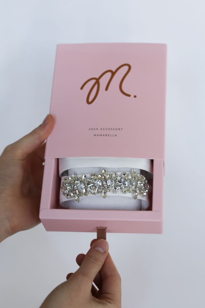 Brautkleid Schärpe mit Blumenverzierung elfenbein