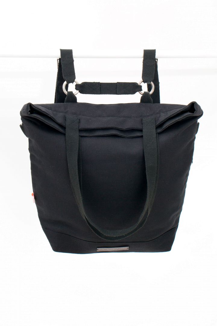 2 in 1 Wickeltasche und Rucksack schwarz