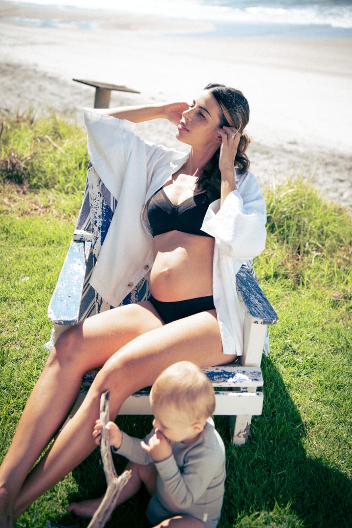 Full Cup Still BH mit Mesh Einsätzen schwarz