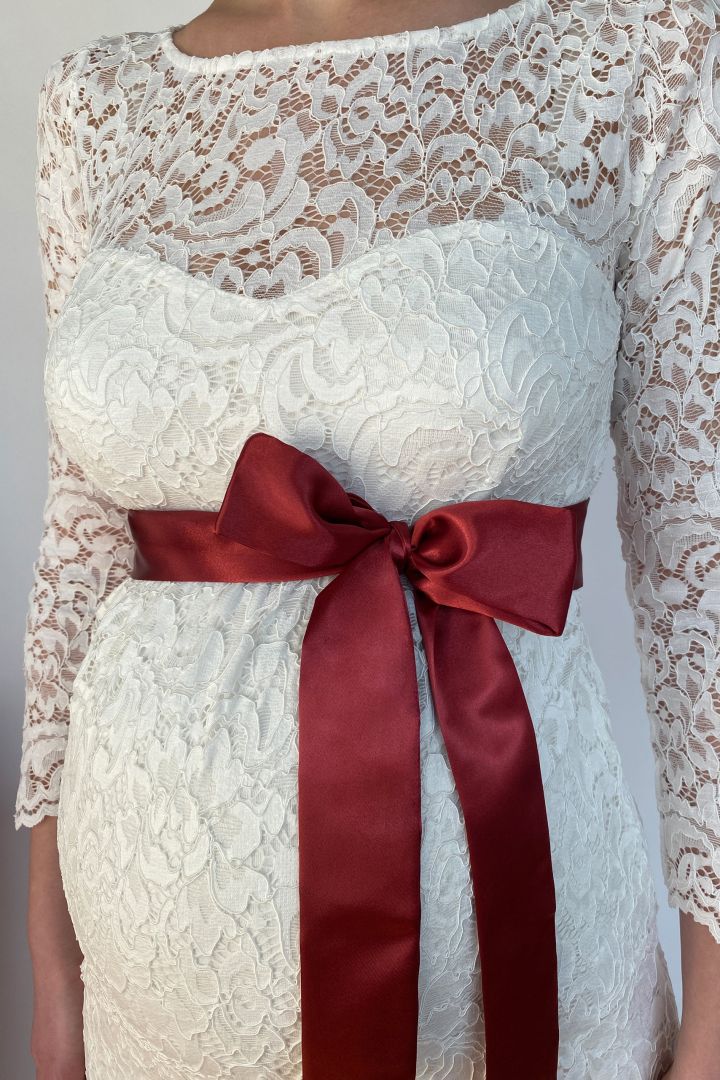 Satinschärpe bordeaux