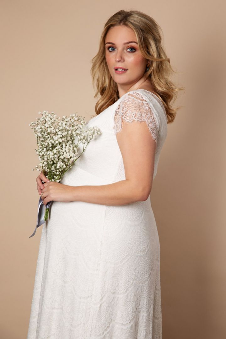 Plus Size Umstandsbrautkleid aus zarter Spitze lang