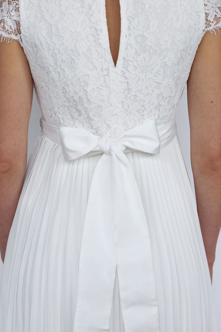 Brautkleid Schärpe mit Ziersteinbesatz elfenbein