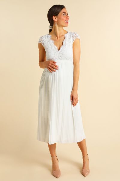 Umstandsbrautkleid mit Spitzenoberteil und Plissees