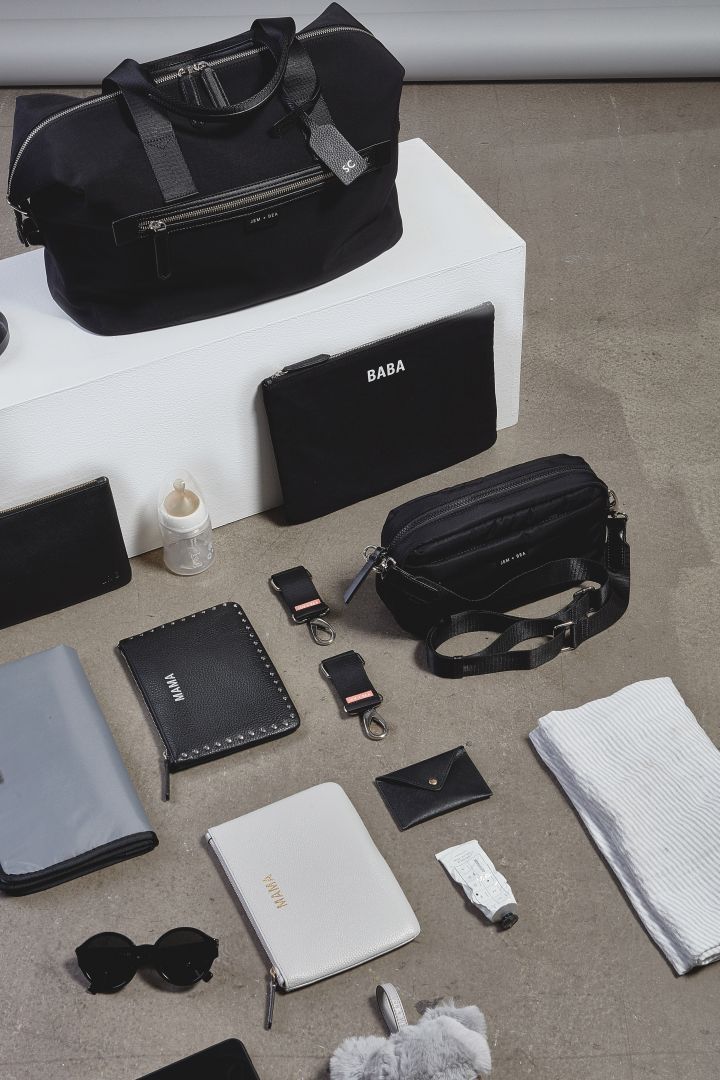 Wickeltasche aus recyceltem Nylon schwarz