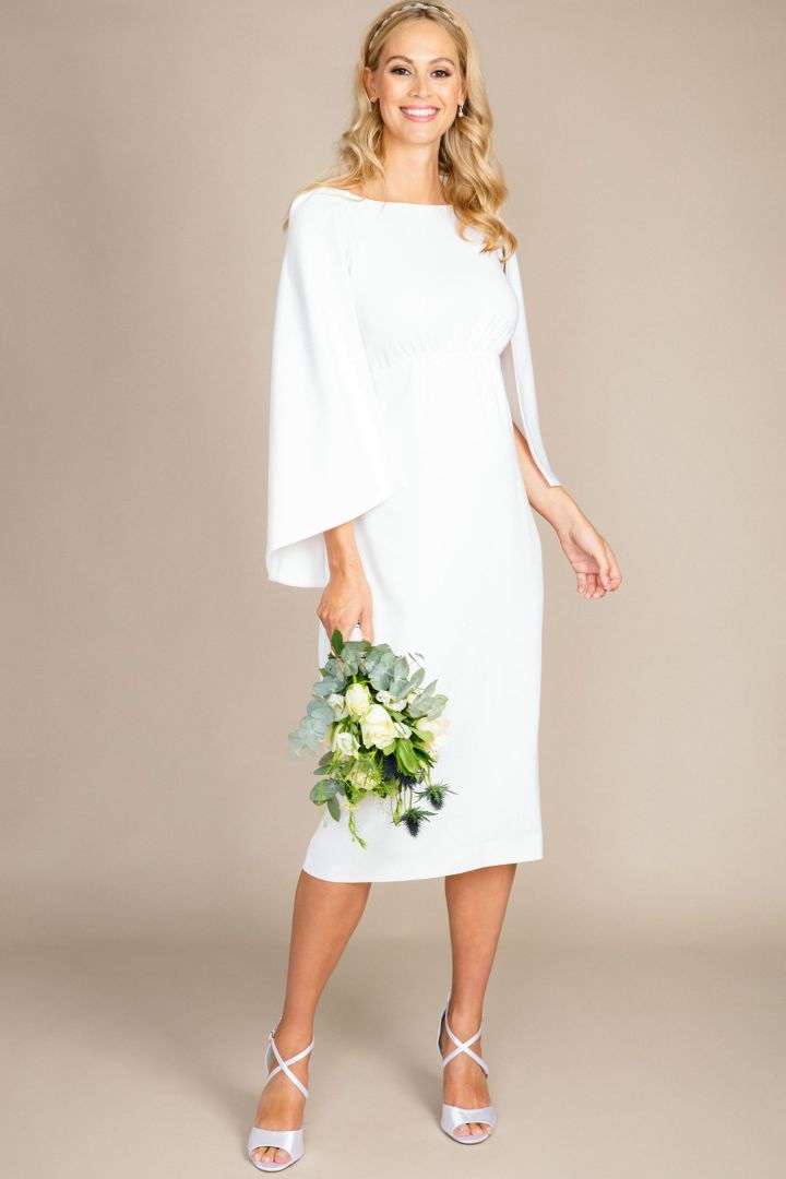Umstandsbrautkleid mit Cape Details