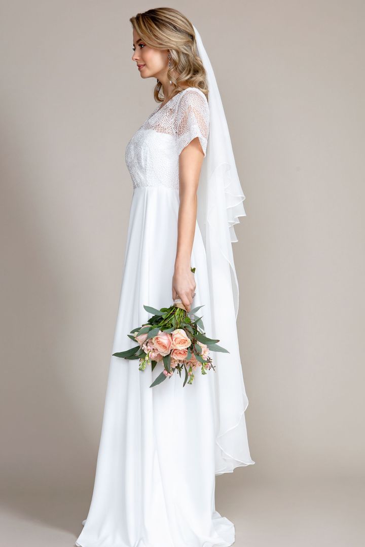 Schleier aus Seide zweistufig mit Kurbelkante lang