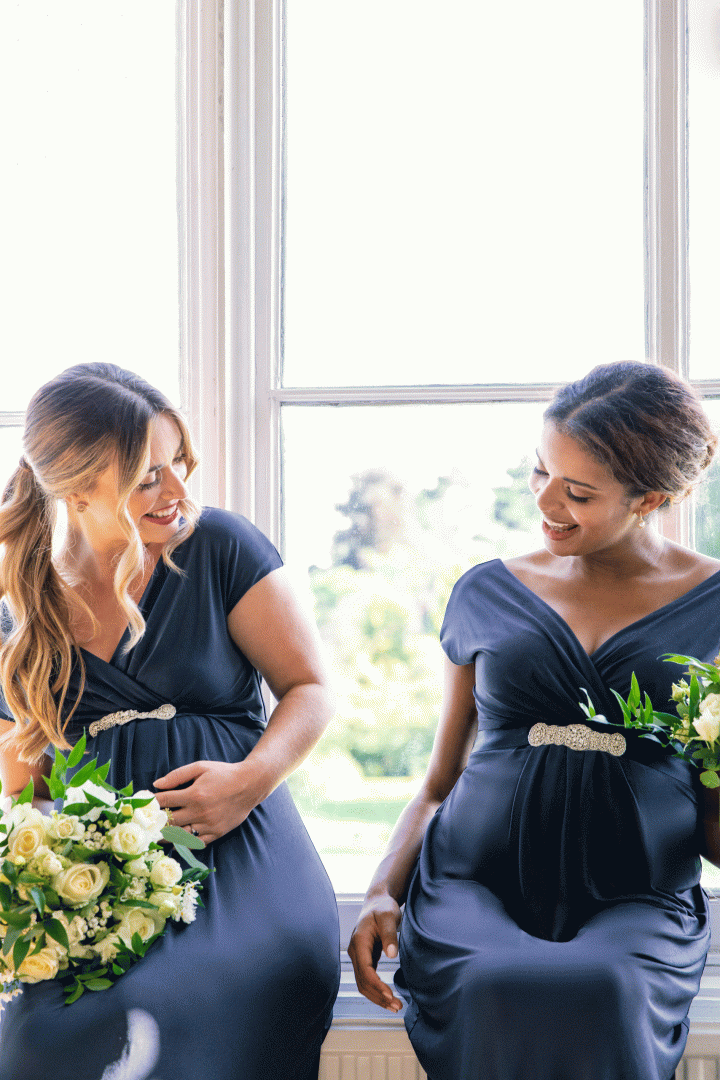 Festliches Umstands- und Stillkleid