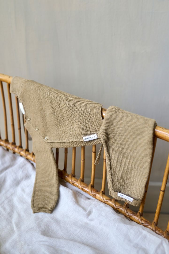 Organic Baby Wickel-Pullover khaki light