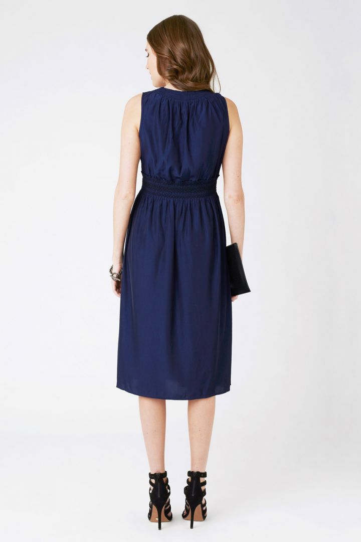 Umstandskleid mit gesmokter Empire Linie