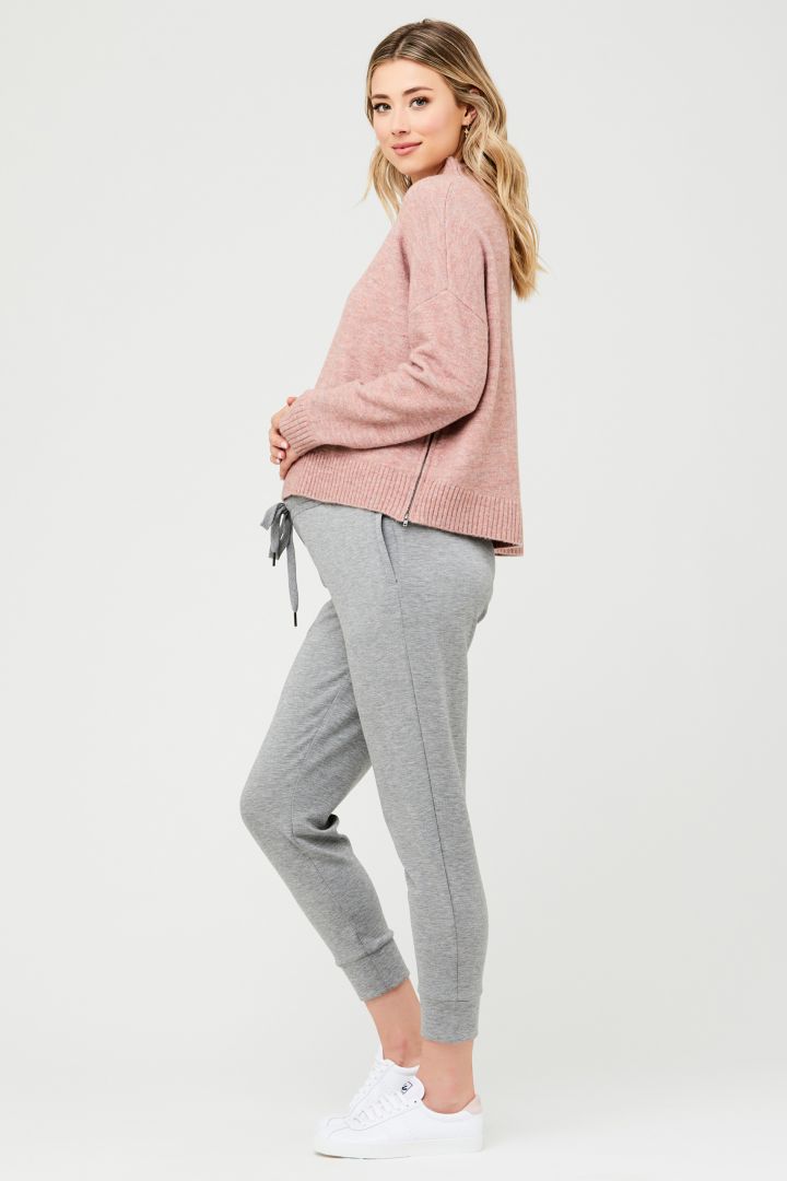 Umstandsstrickpullover mit seitlicher Stillöffnung