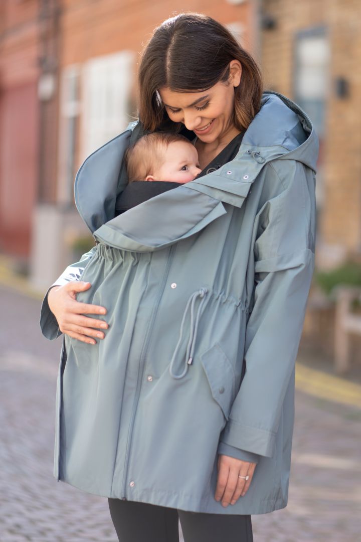 Regen Umstands- und Tragejacke salbei