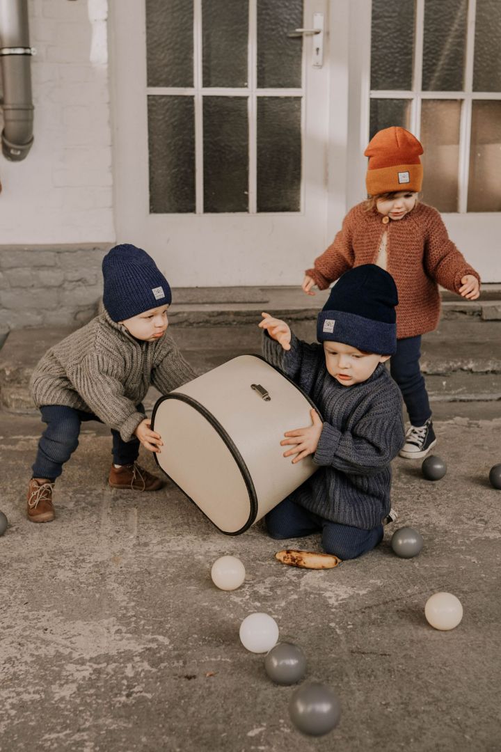 Fine Knit Hat Bi-Color with Merino Wool navy/blue