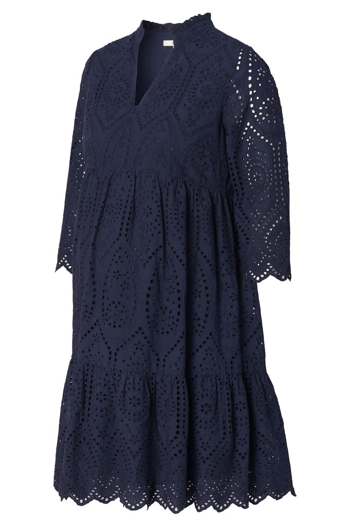 Umstands- und Stillkleid aus Häkelspitze