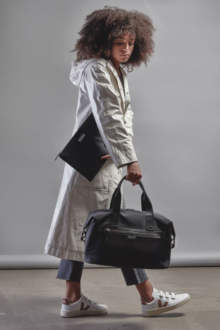 Wickeltasche aus recyceltem Nylon schwarz