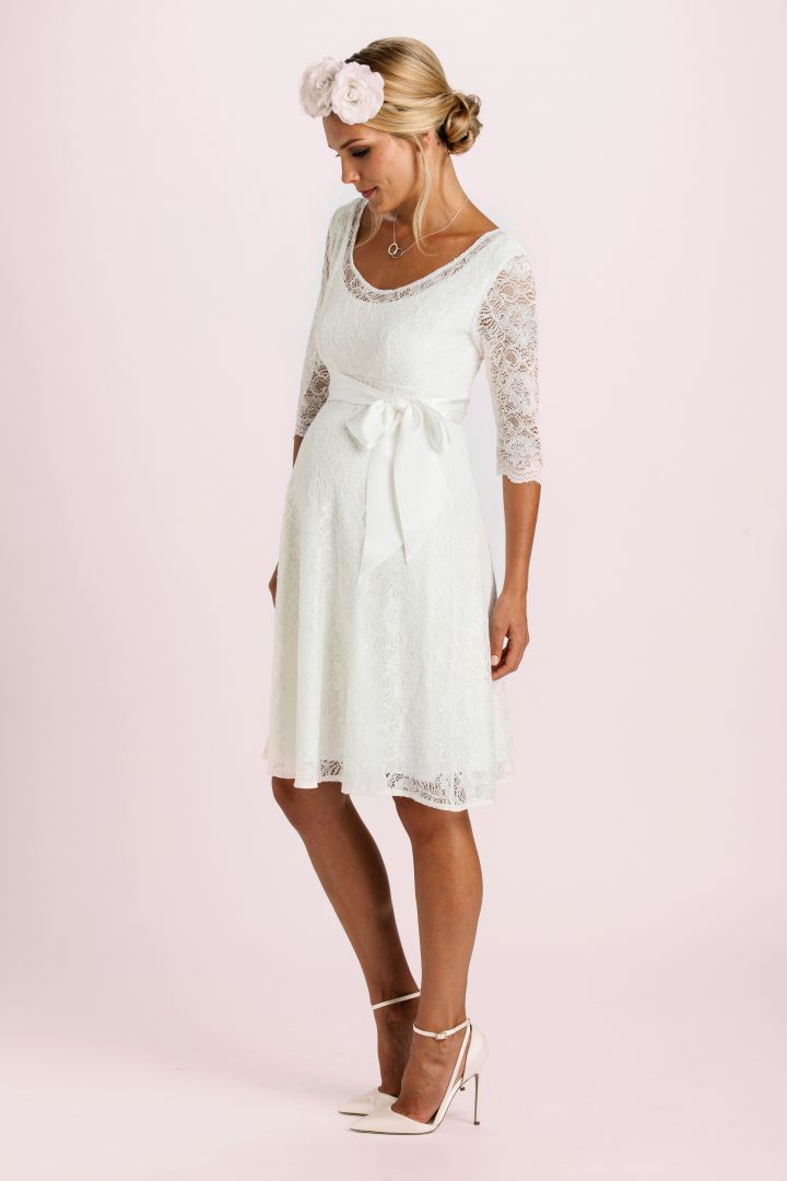 Umstandsbrautkleid aus Spitze