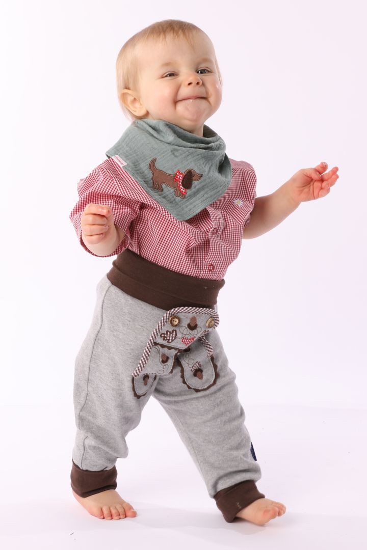 Trachtenhose in Lederhosenoptik und Eichblattstickerei