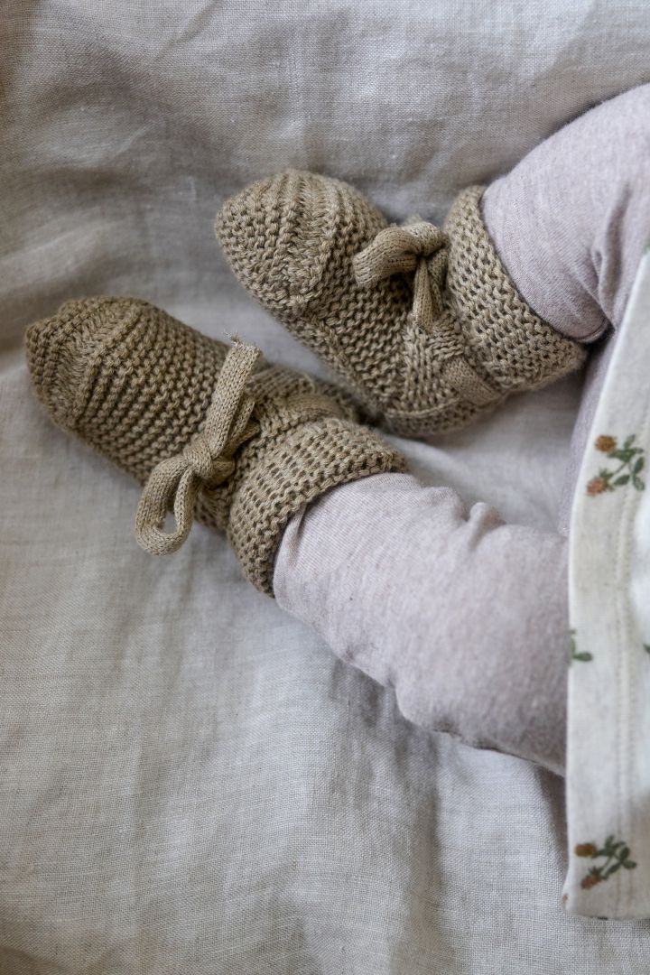 Organic Baby Strickschuhe khaki light