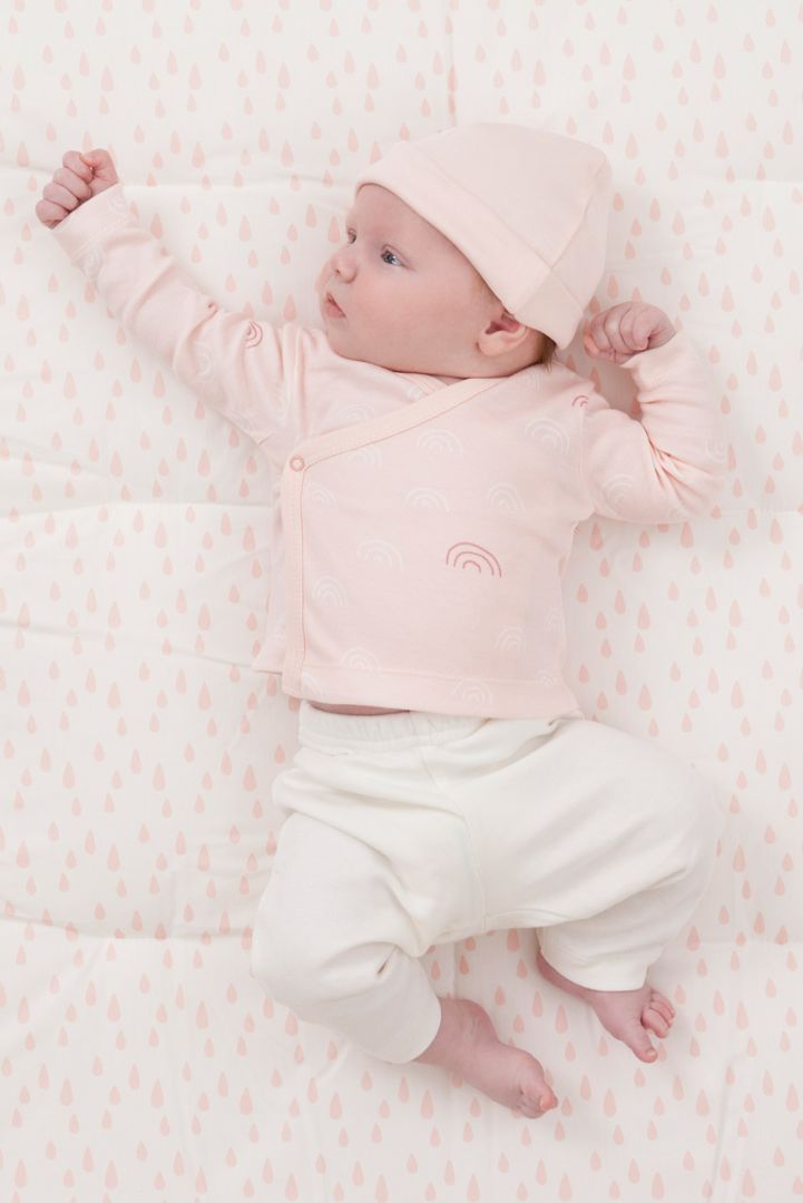 Organic Baby Wickelcardigan mit Regenbogen Print