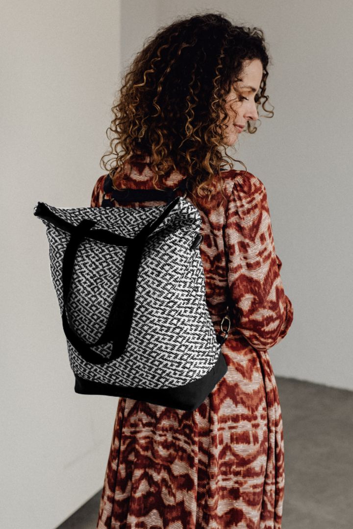 2 in 1 Wickeltasche und Rucksack Road Trip