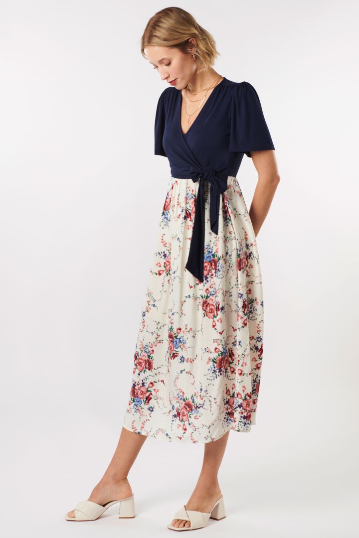 Midi Umstands- und Stillkleid in Wickeloptik mit Flower Print