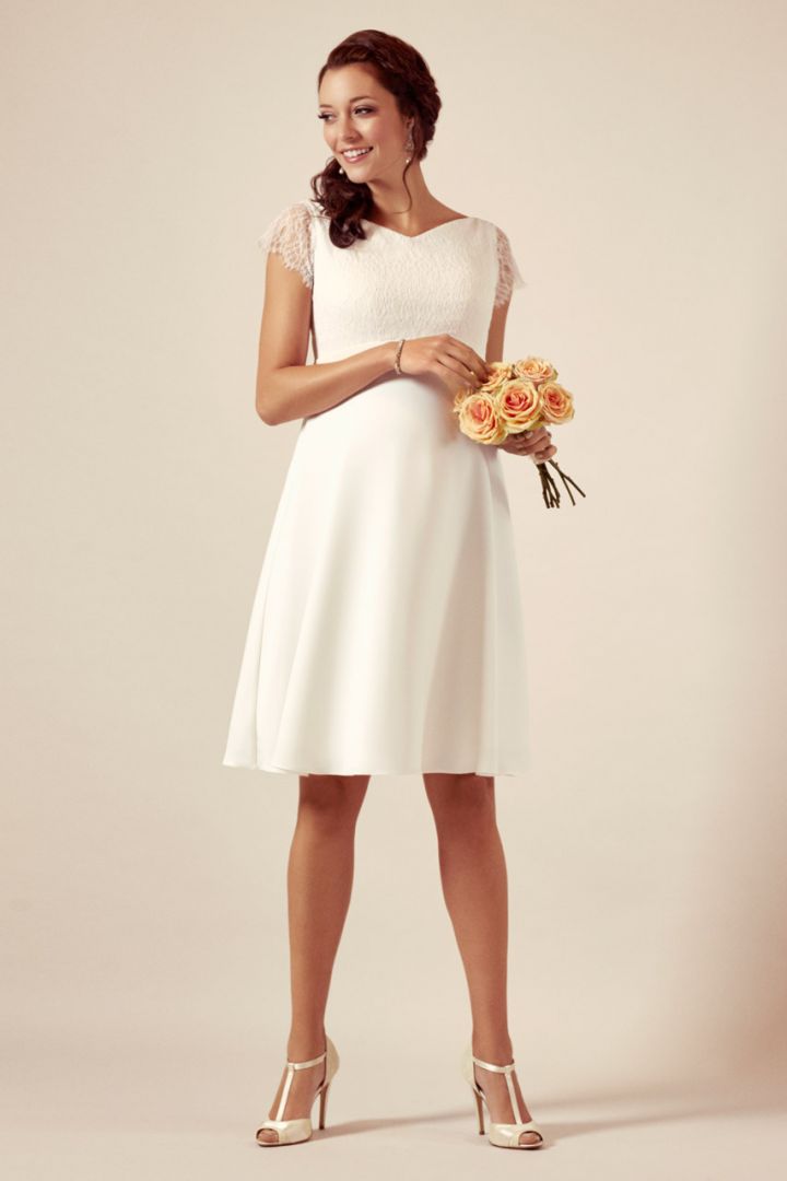 Umstandsbrautkleid mit Spitzenoberteil