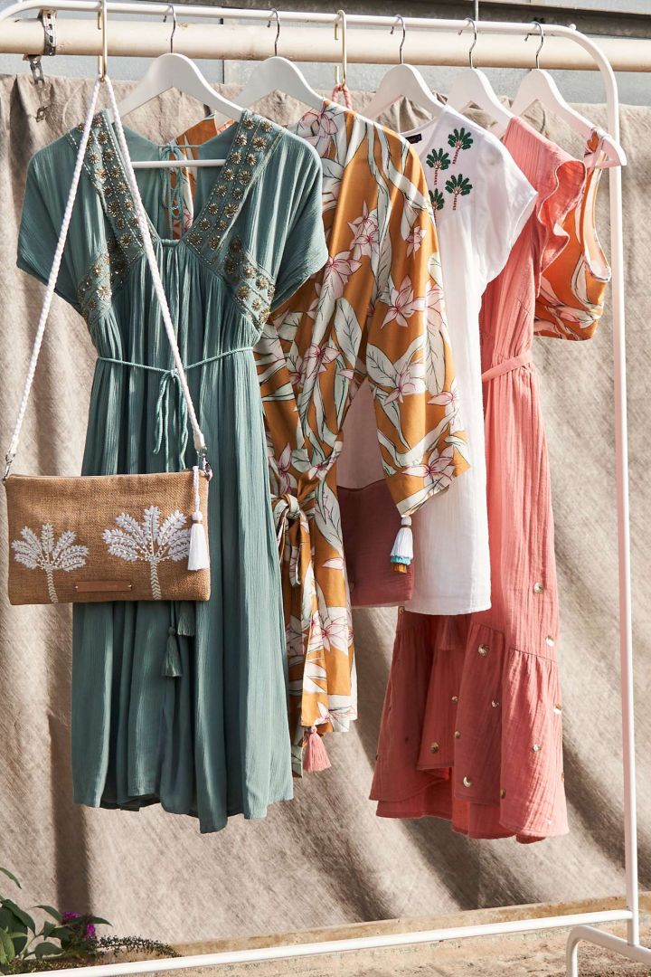 Umstandstunikakleid mit Stickereien mint