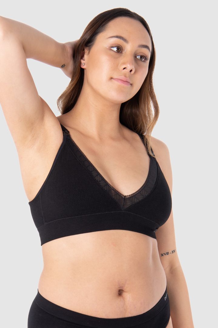 Seamless Regular Cup Still BH mit Spitze schwarz