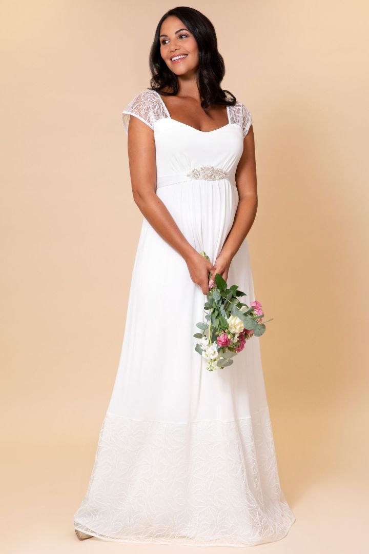 Umstandsbrautrobe mit transparenten Spitzenärmeln