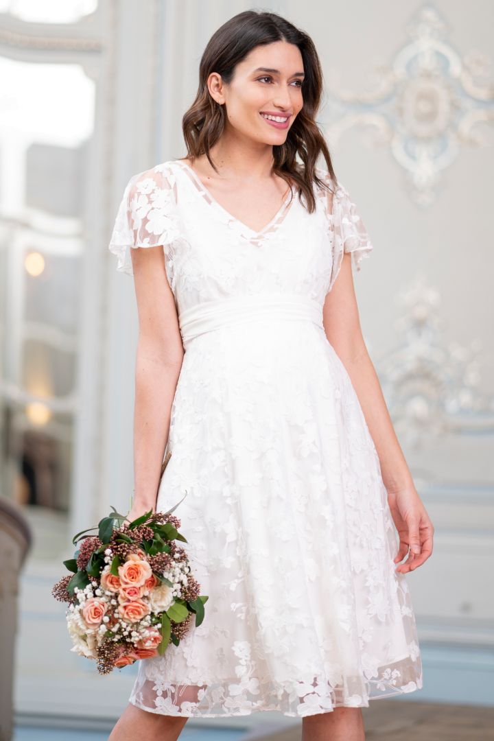 Umstandsbrautkleid mit Stillöffnung