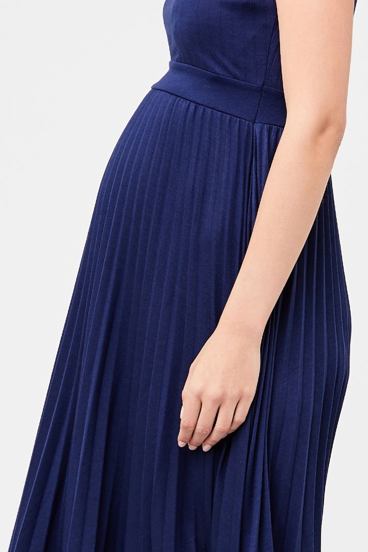 Umstandskleid mit Plisseefalten blau