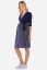 Vorschau: Umstands- und Stillkleid in Wickeloptik mit Herz Print navy