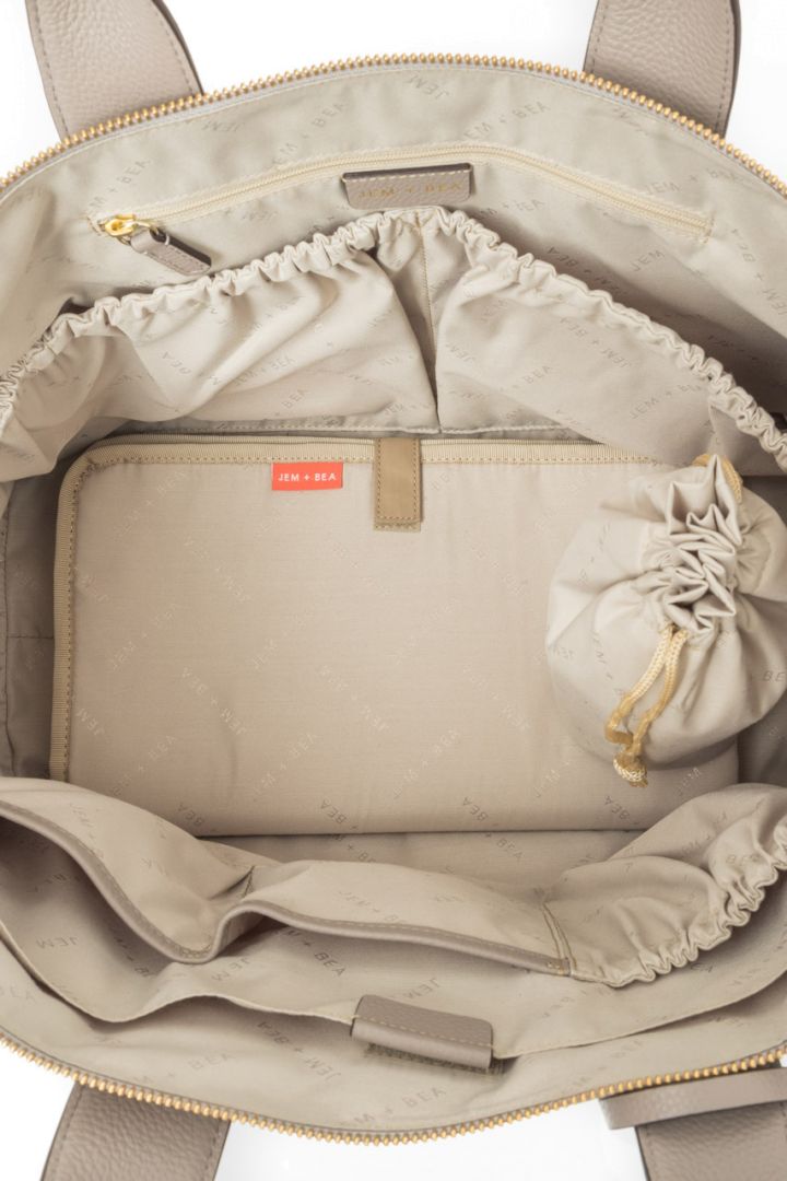 Luxe changing bag made of calfskin leather, grey