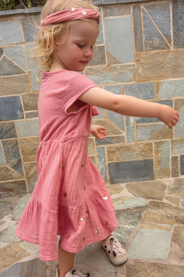 Mini Me Kleid mit Flügelärmeln