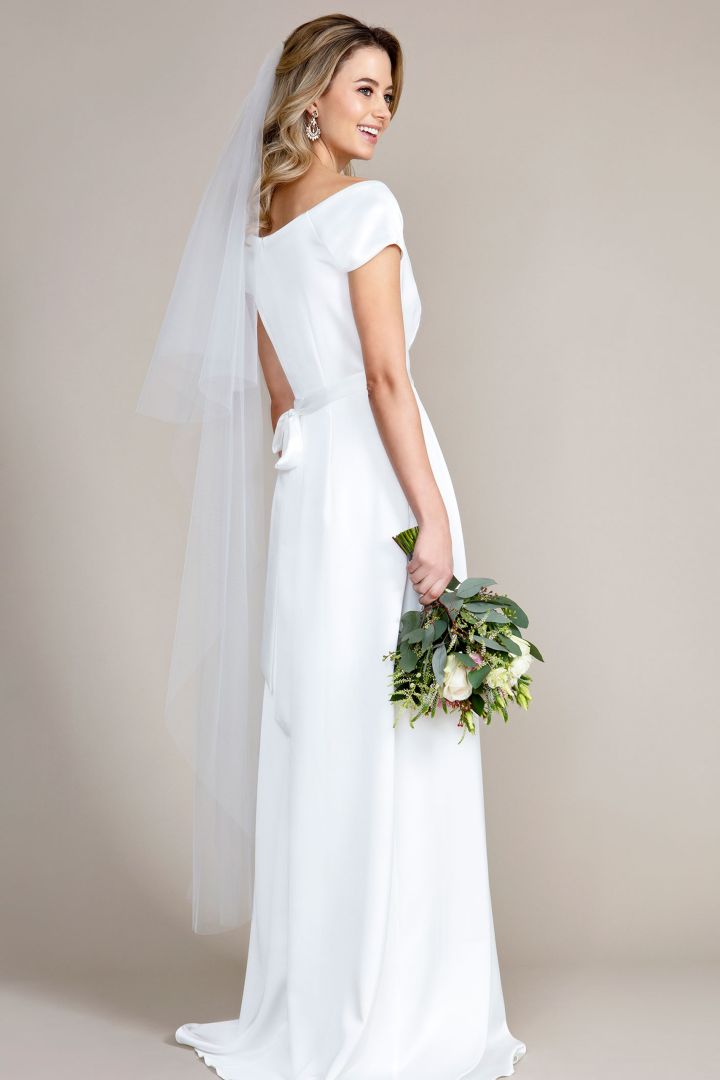 Schleier mit Schmuckstein-Kamm lang