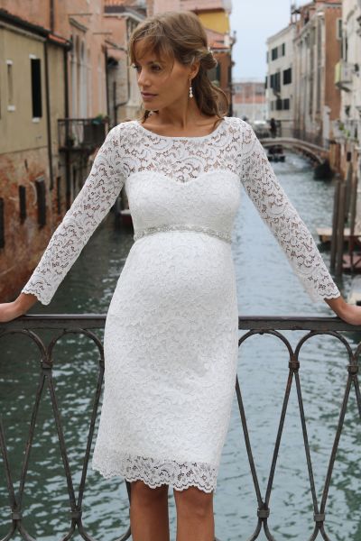 Umstandsbrautkleid mit Herz-Dekolleté