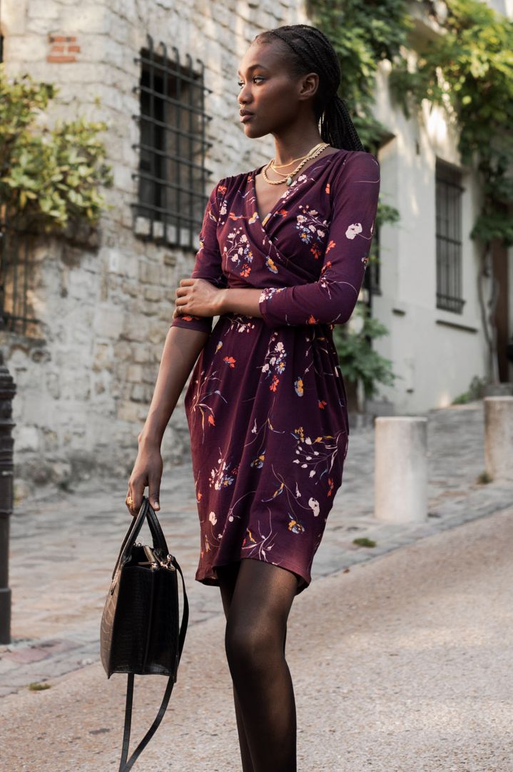 Cross-Over Umstands- und Stillkleid mit Blumen-Print