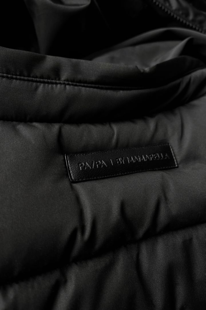 Papa 2-in-1 Eco Weste mit Babytrage-Einsatz schwarz