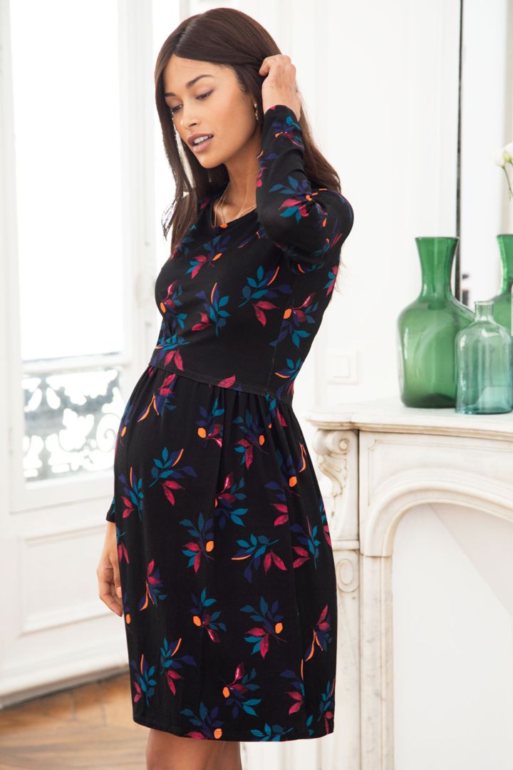 Umstands- und Stillkleid mit Blätterprint